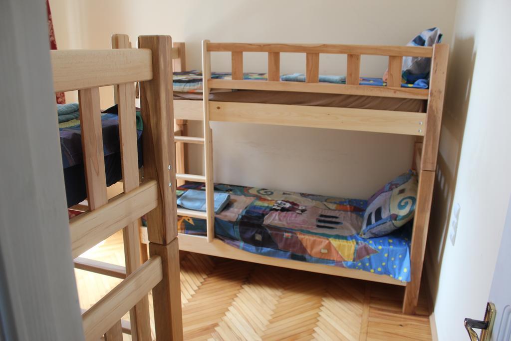 Hostel Bude Kutaisi Pokoj fotografie